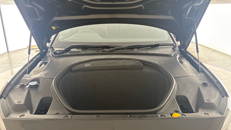 POLESTAR 2 Image 16