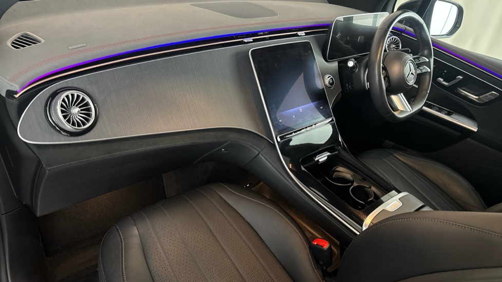 MERCEDES EQE Image 10