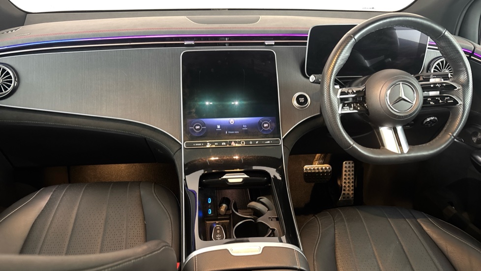 MERCEDES EQE Image 11