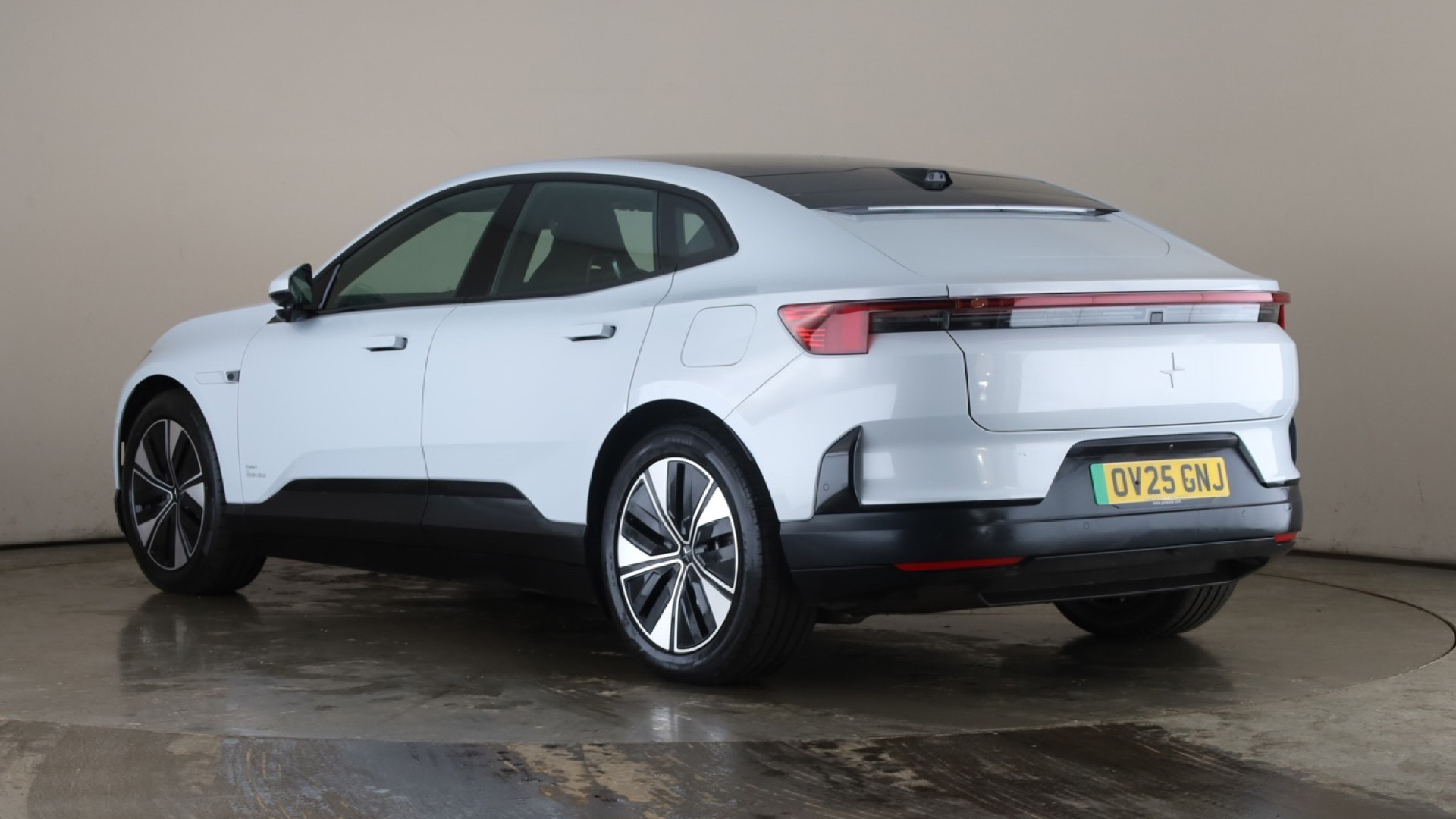 400kW 100kWh LR Dual Motor Plus [Pilot] 5dr Auto [2025]