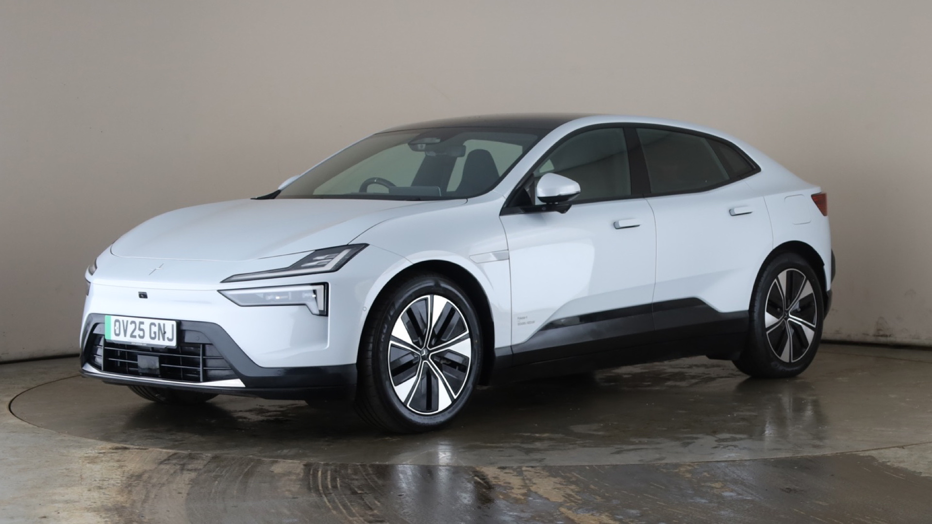 400kW 100kWh LR Dual Motor Plus [Pilot] 5dr Auto [2025]