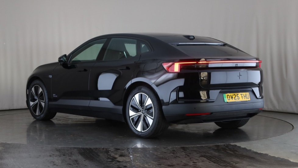 POLESTAR 4 Image 3