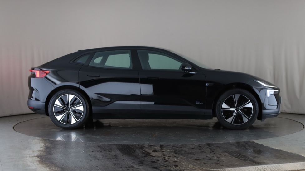 POLESTAR 4 Image 6