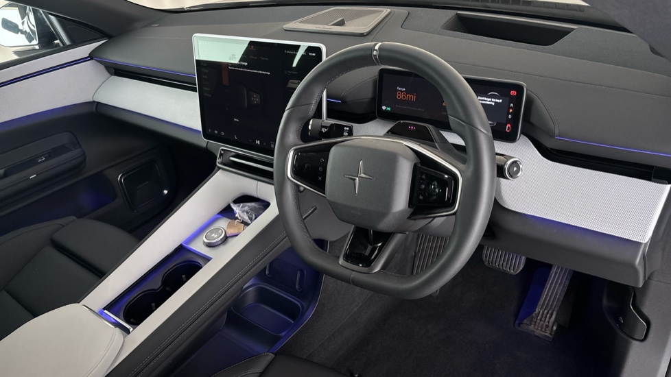 POLESTAR 4 Image 9