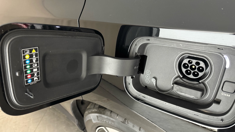 POLESTAR 4 Image 21