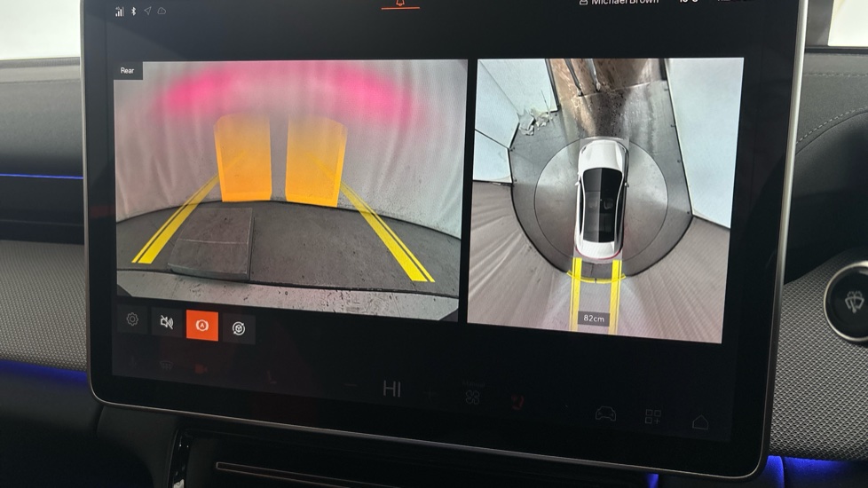 POLESTAR 4 reverse camera