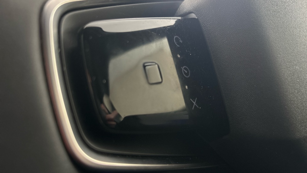POLESTAR 4 cruise control