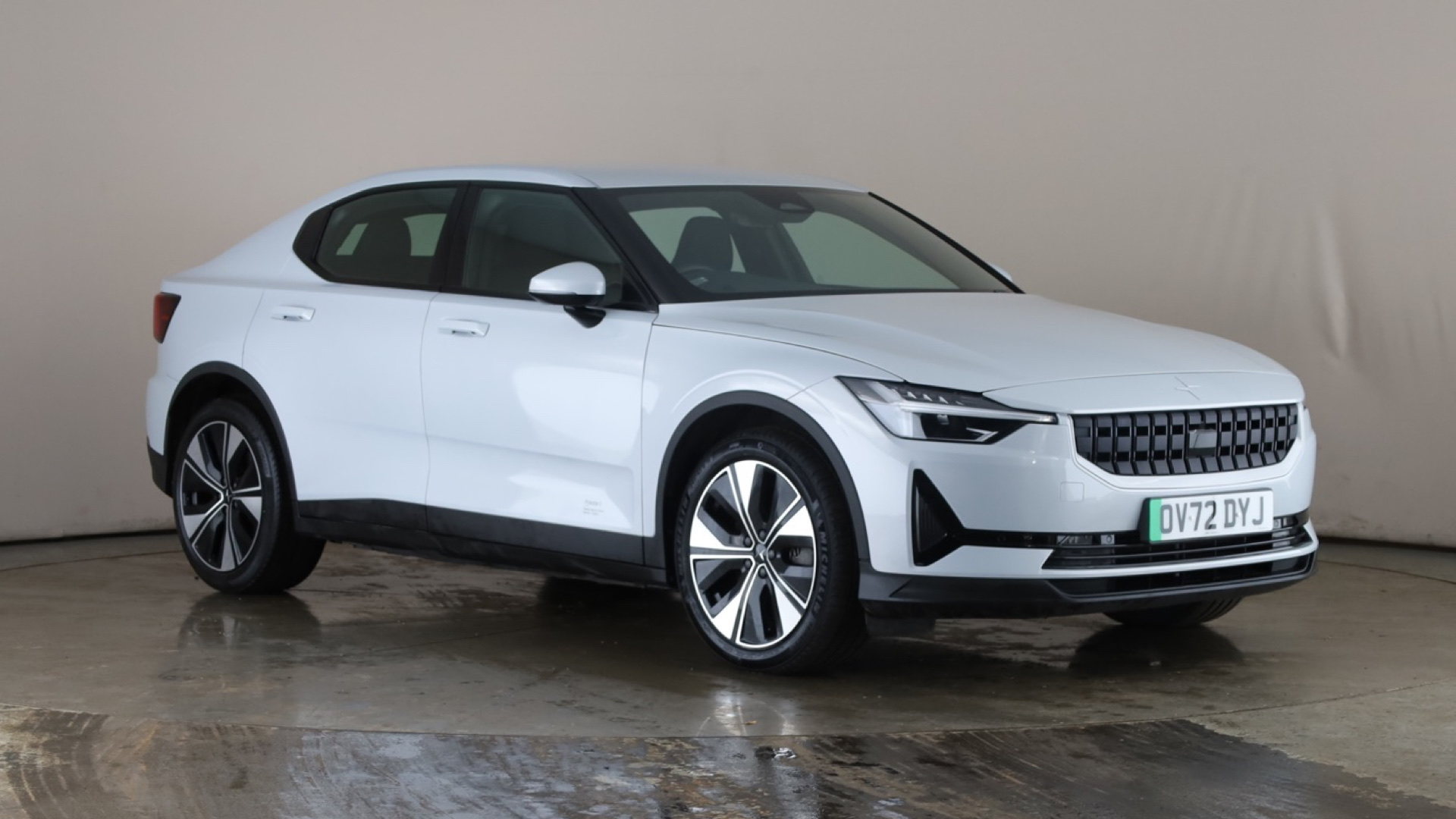 4020876 170kW 69kWh Standard Range Single motor 5dr Auto