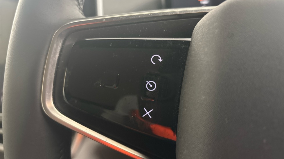 POLESTAR 4 Cruise control