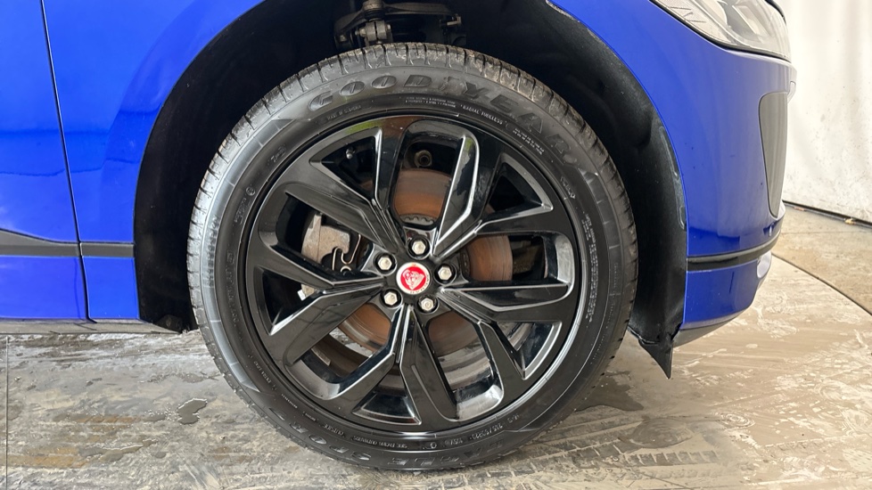 JAGUAR I-PACE Image 20