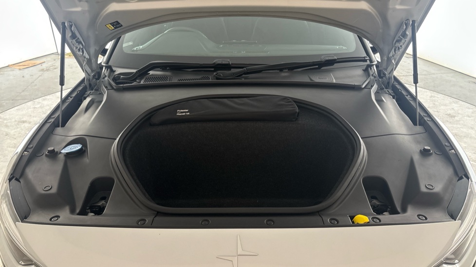 POLESTAR 2 Image 16