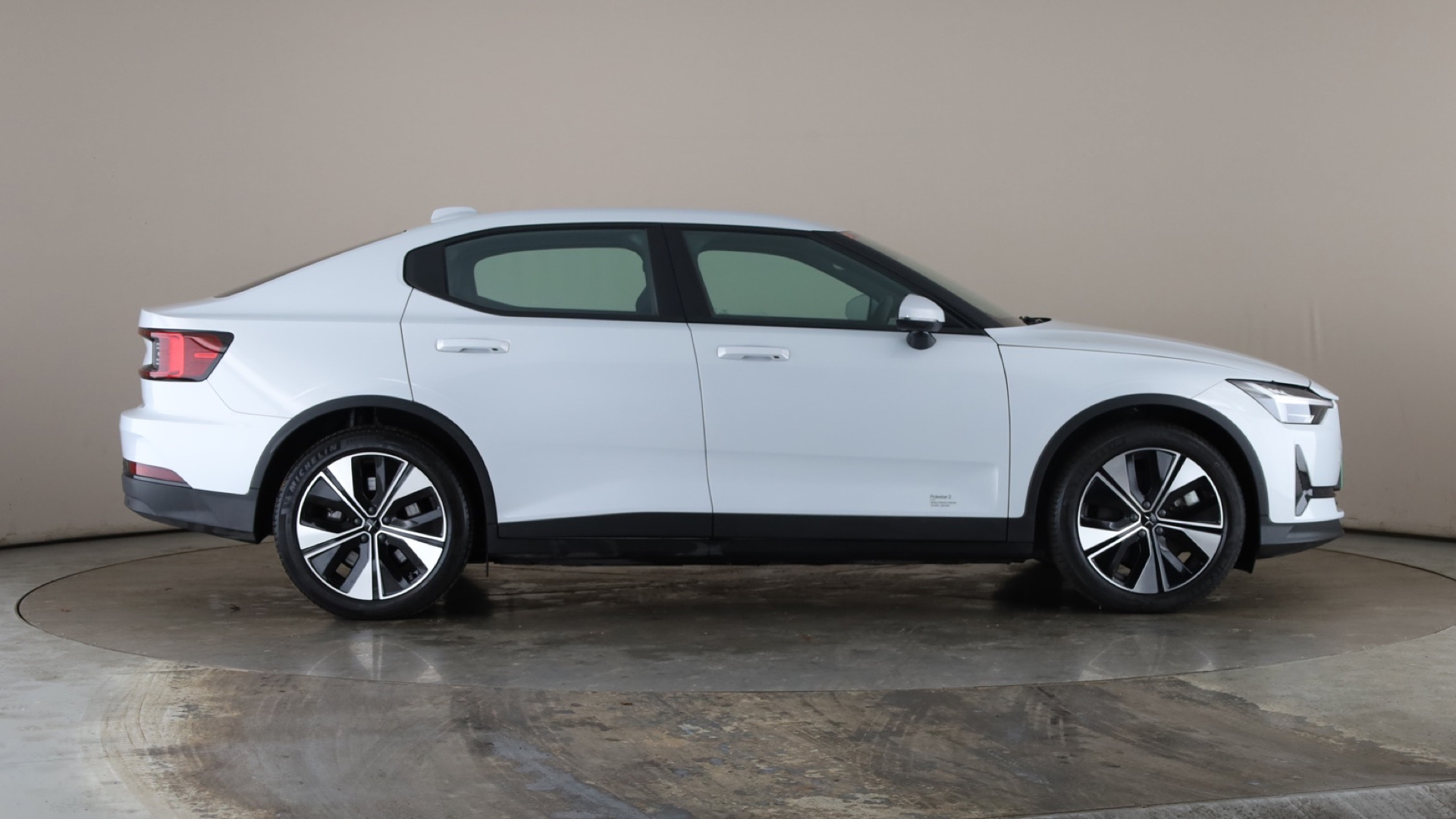 4027759 300kW 78kWh Long Range Dual motor 5dr 4WD Auto