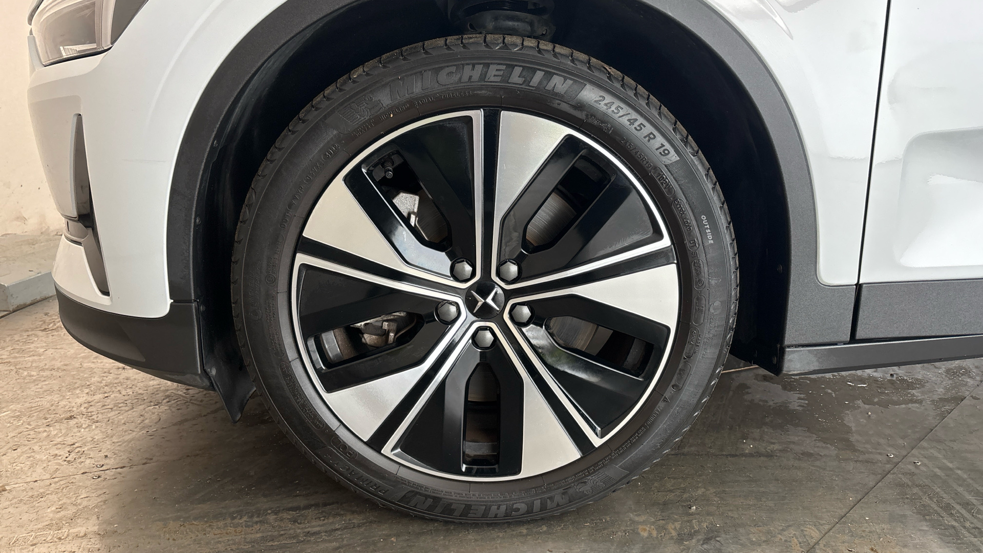 4027759 300kW 78kWh Long Range Dual motor 5dr 4WD Auto