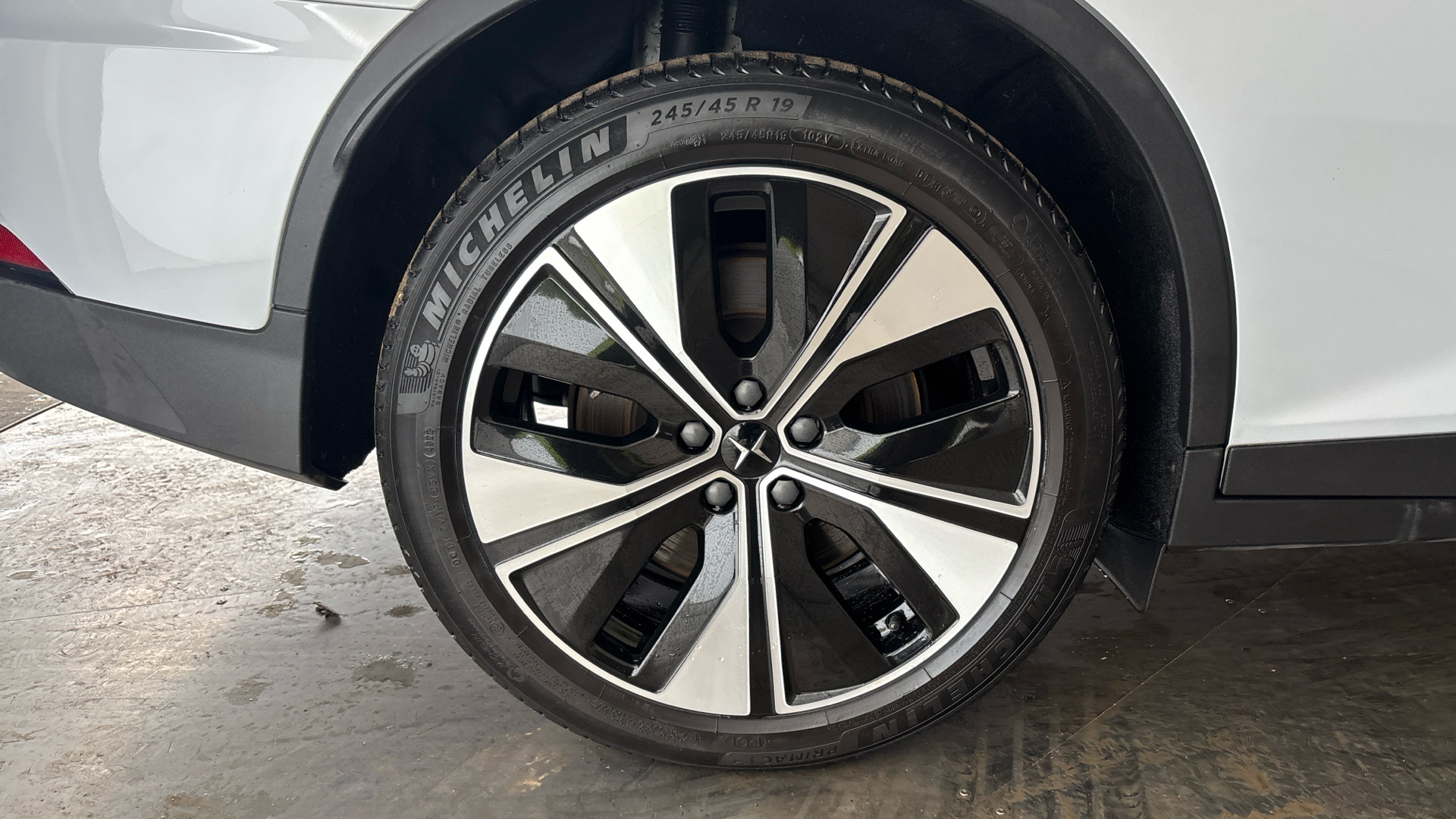 4027759 300kW 78kWh Long Range Dual motor 5dr 4WD Auto