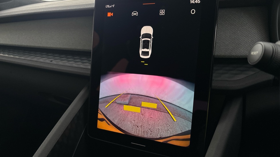 POLESTAR 2 reverse camera