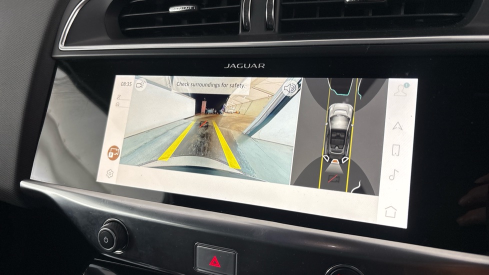 JAGUAR I-PACE reverse camera
