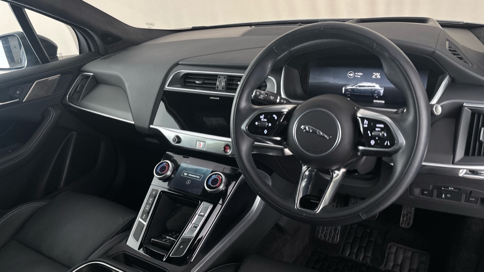 JAGUAR I-PACE Image 9