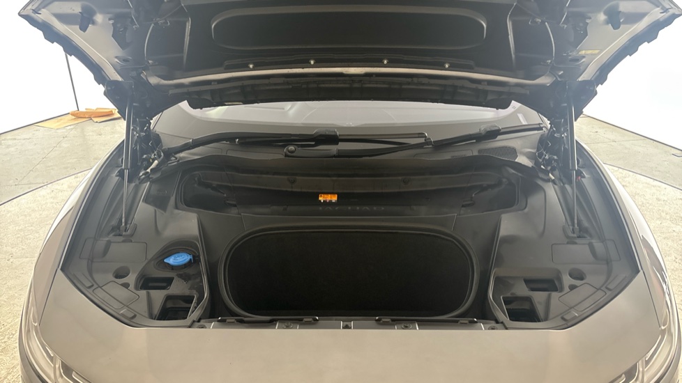 JAGUAR I-PACE Image 16