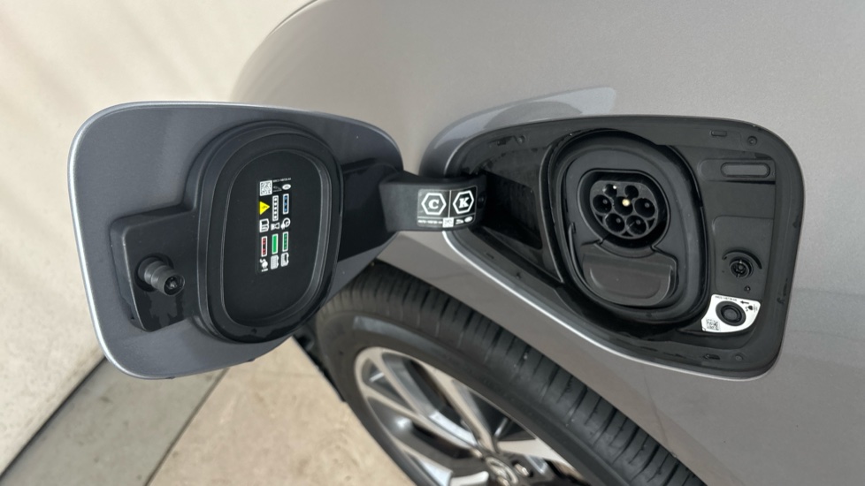 JAGUAR I-PACE Image 21