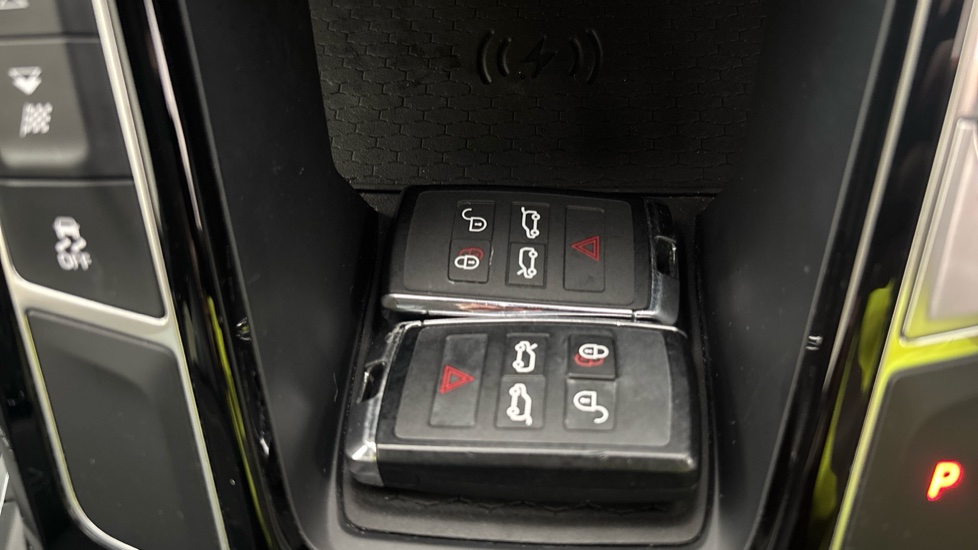 JAGUAR I-PACE two keys