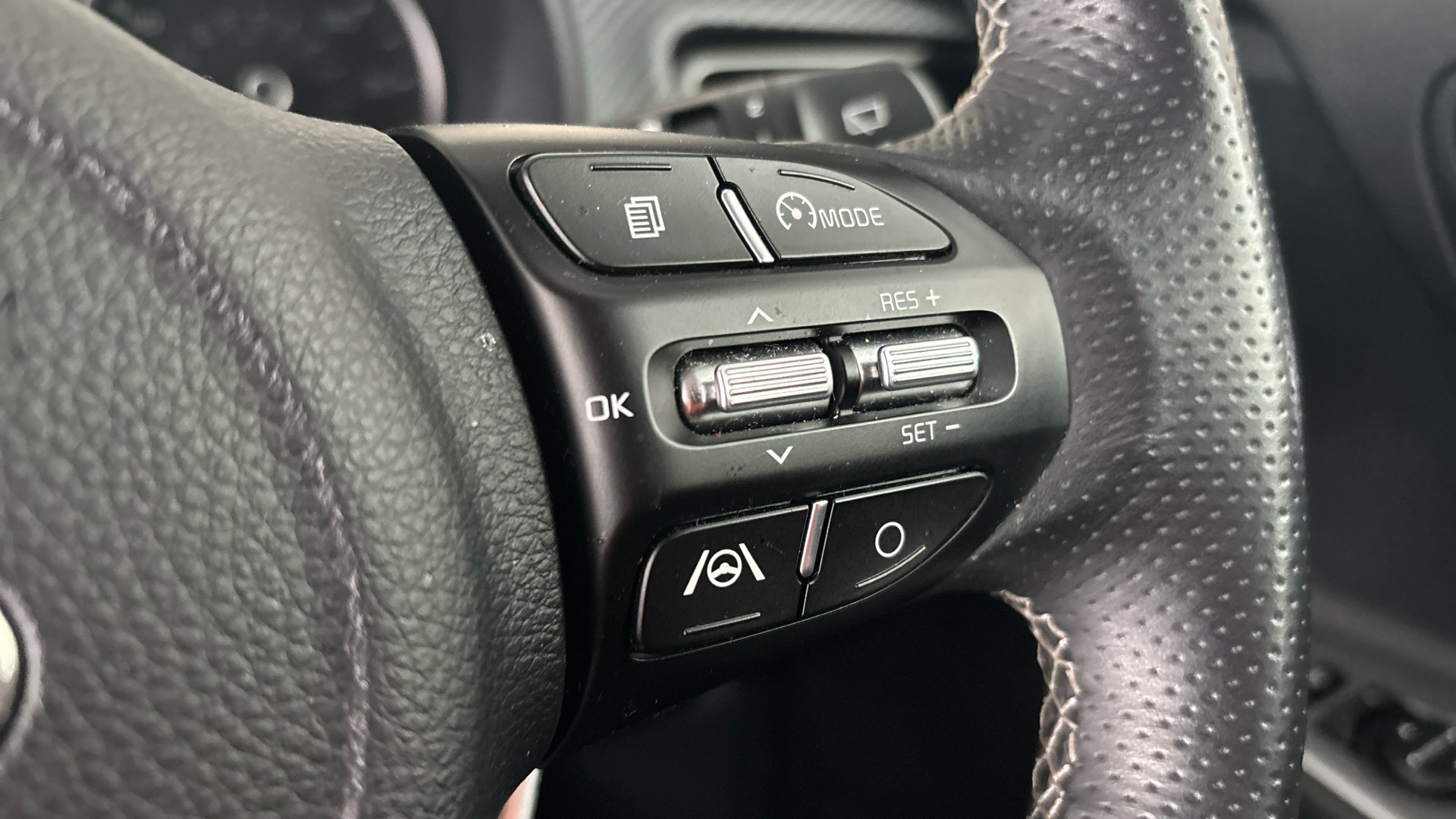 4020663 1.0T GDi 48V GT-Line S 5dr