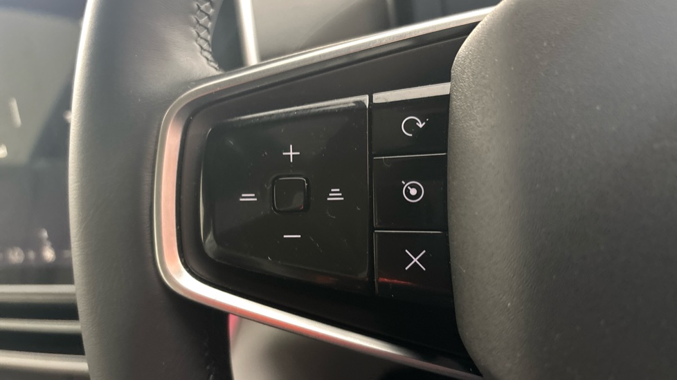 POLESTAR 4 Cruise control