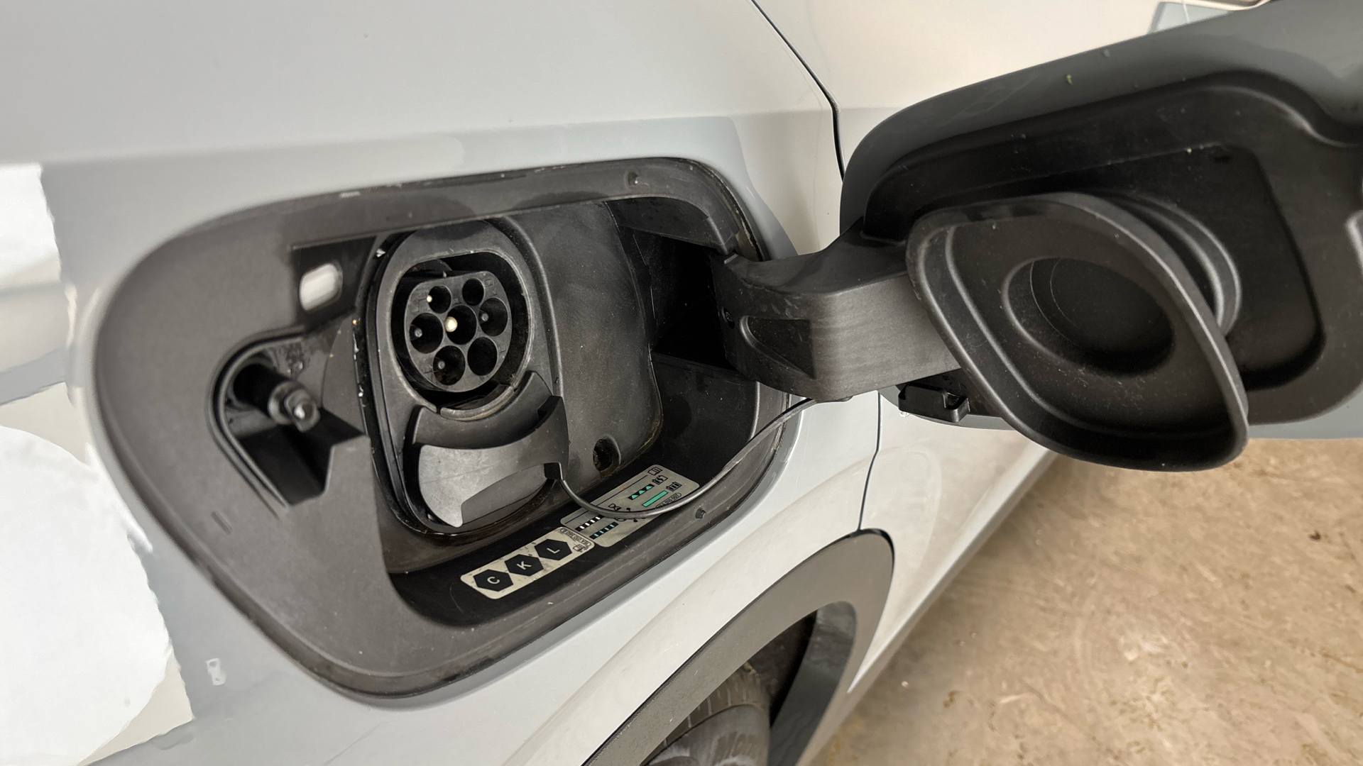 4027731 109kW Life Pure 52kWh 5dr Auto