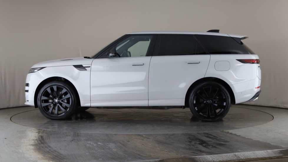 LAND ROVER RANGE ROVER SPORT Image 2