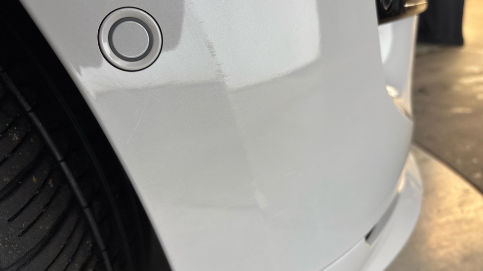 LAND ROVER RANGE ROVER SPORT Scuff and scratches