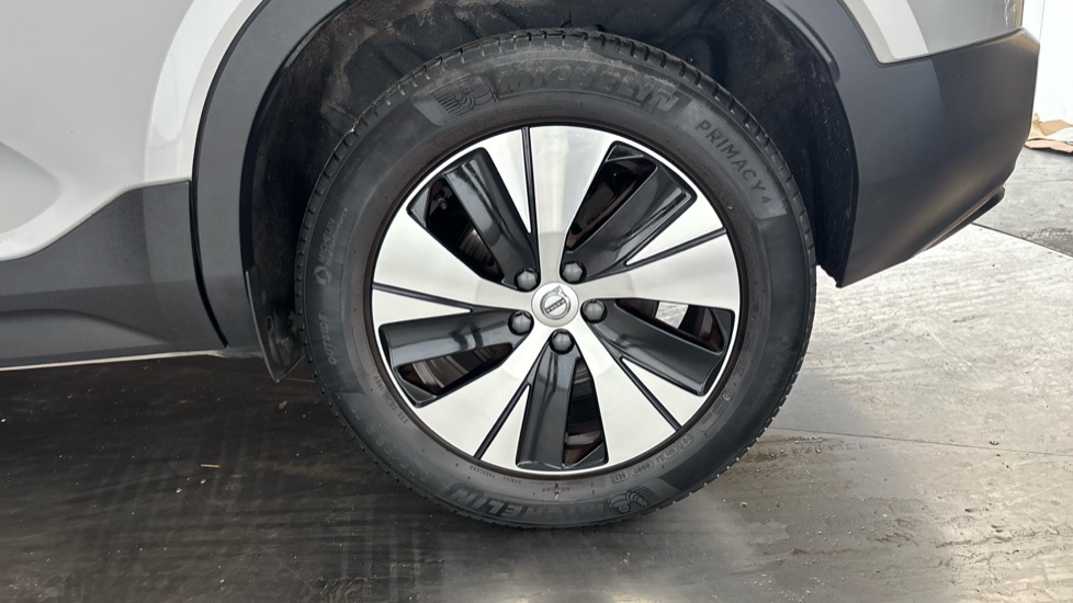 VOLVO XC40 Image 18