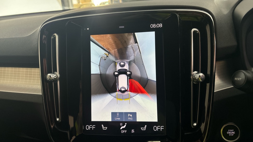 VOLVO XC40 reverse camera