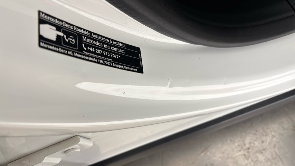 MERCEDES EQA dents and scratches