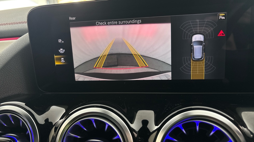 MERCEDES EQA reverse camera