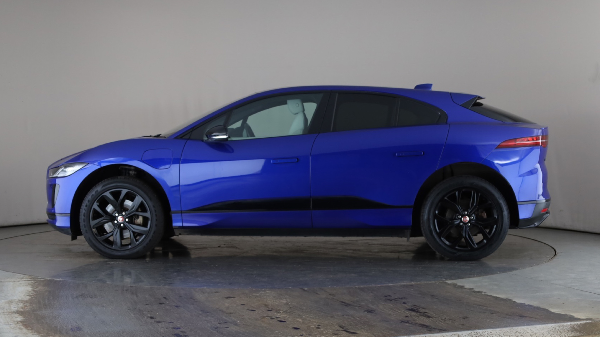 294kW EV400 Black 90kWh 5dr Auto [11kW Charger]