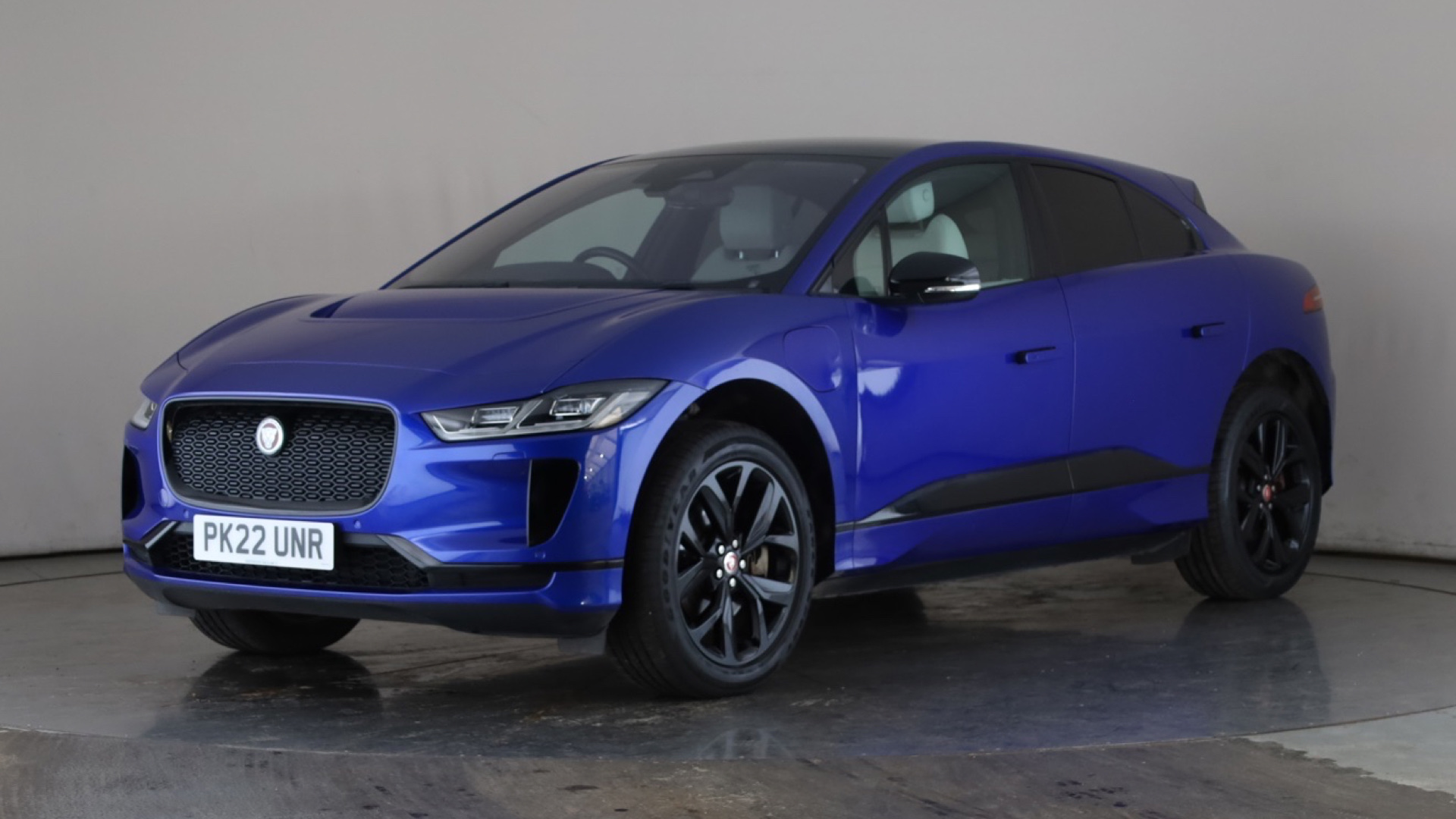 294kW EV400 Black 90kWh 5dr Auto [11kW Charger]