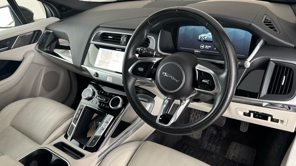 JAGUAR I-PACE Image 9