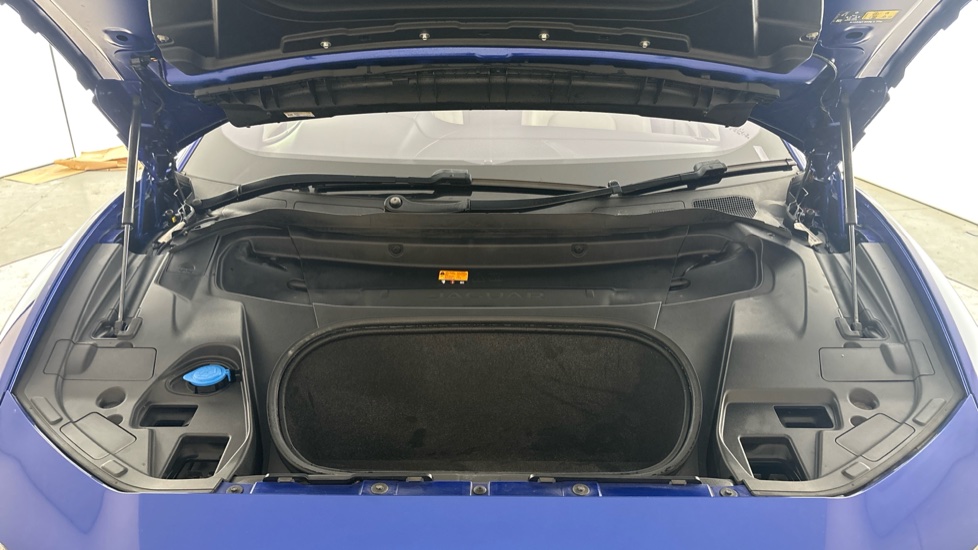 JAGUAR I-PACE Image 16