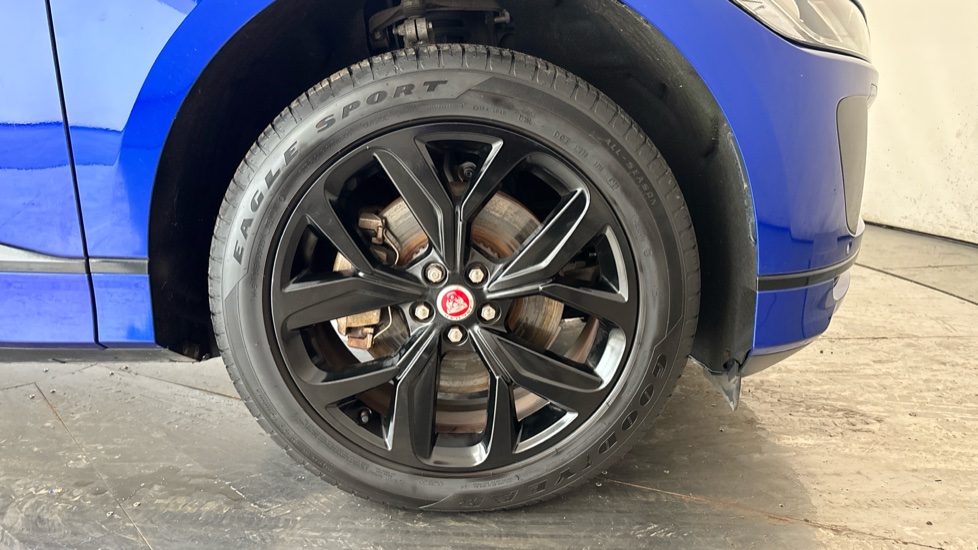 JAGUAR I-PACE Image 20