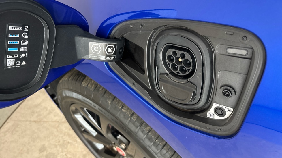 JAGUAR I-PACE Image 21