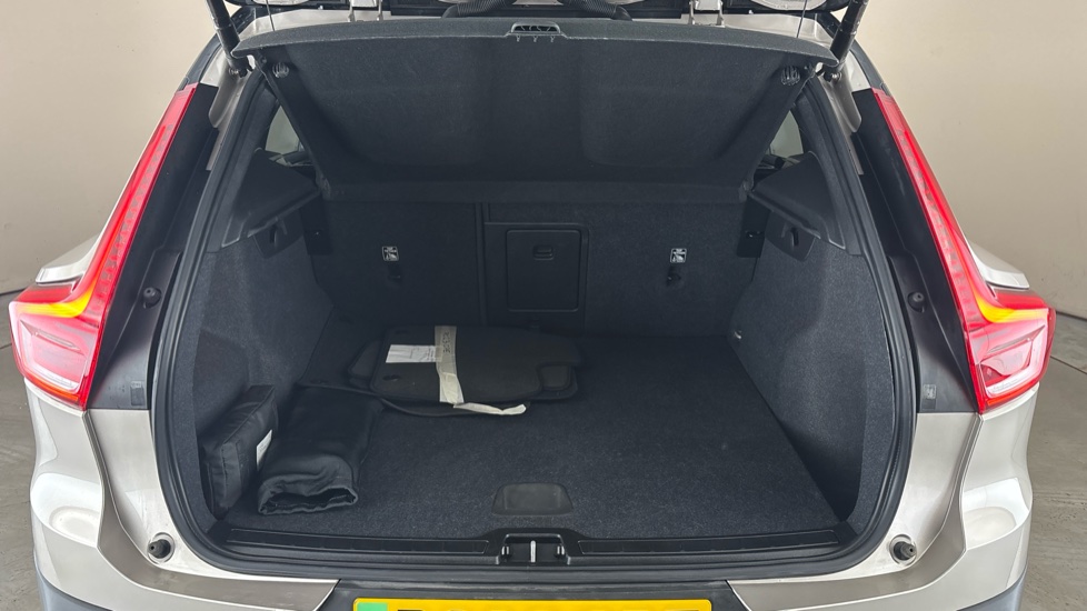VOLVO XC40 Image 15