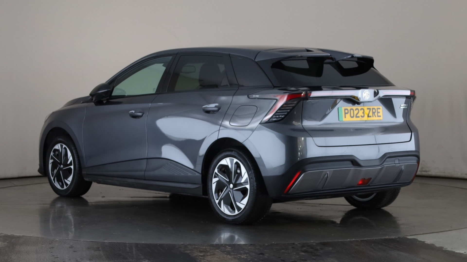150kW Trophy EV Long Range 64kWh 5dr Auto