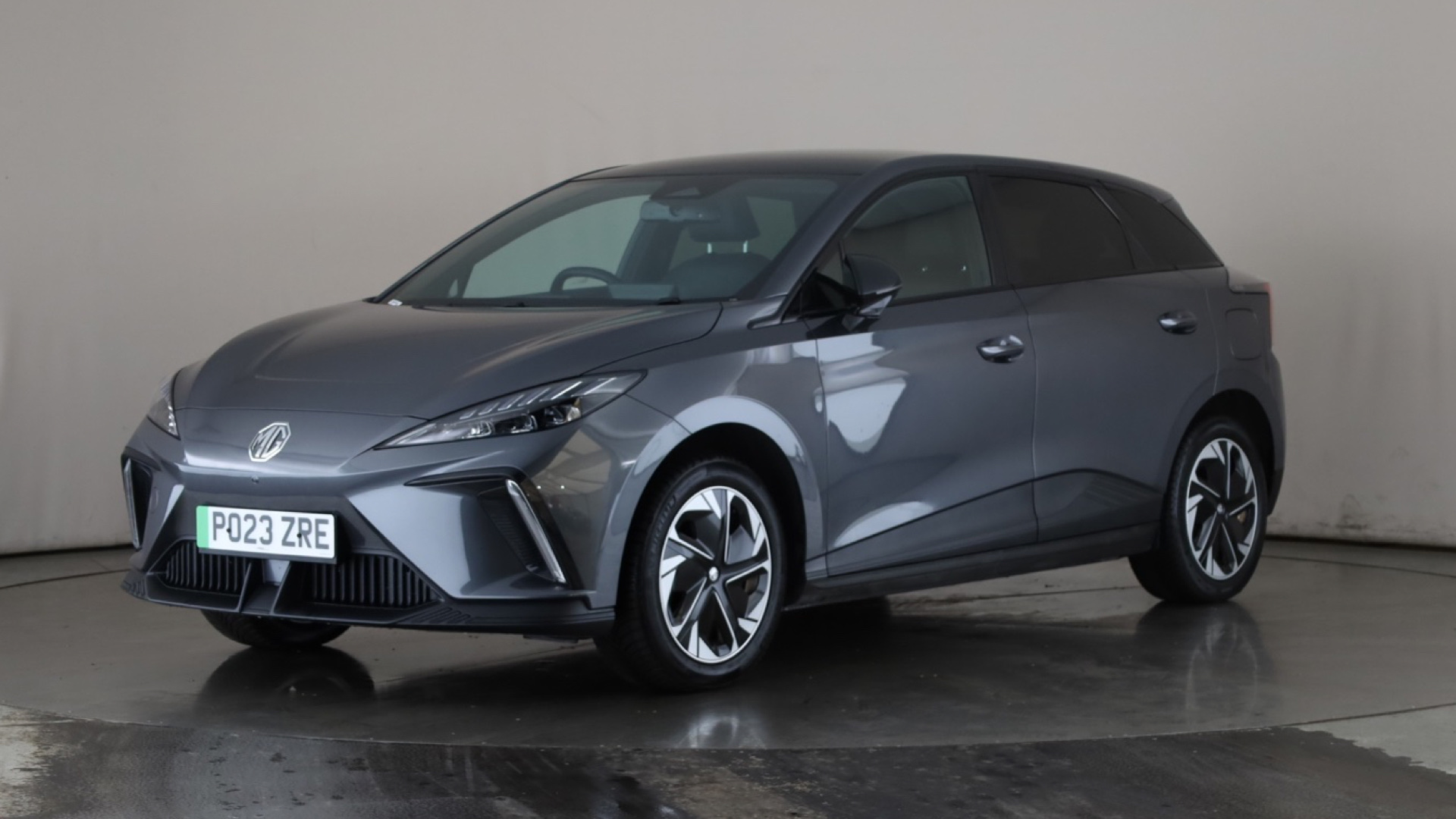 150kW Trophy EV Long Range 64kWh 5dr Auto