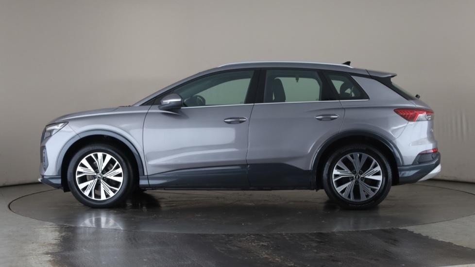 AUDI Q4 Image 2