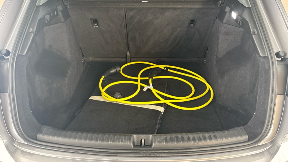 AUDI Q4 Image 15