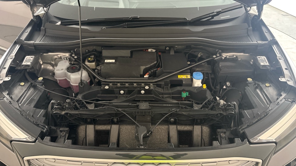 AUDI Q4 Image 16