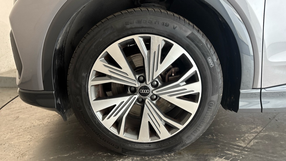 AUDI Q4 Image 17