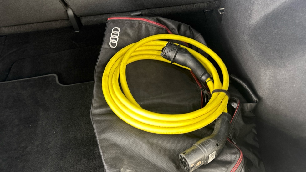 AUDI Q4 Image 22