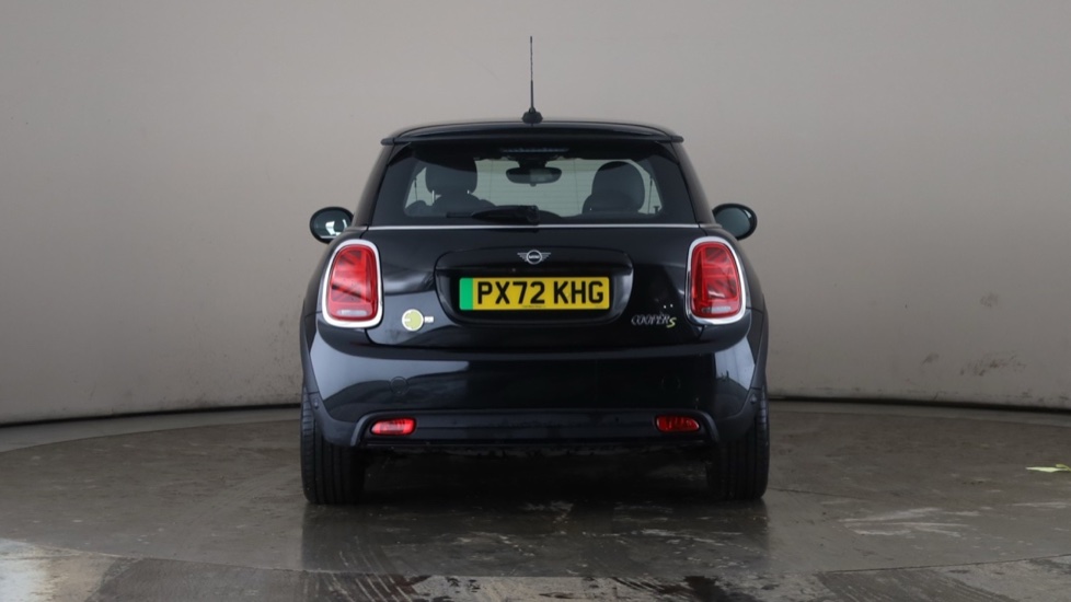 MINI HATCHBACK Image 4