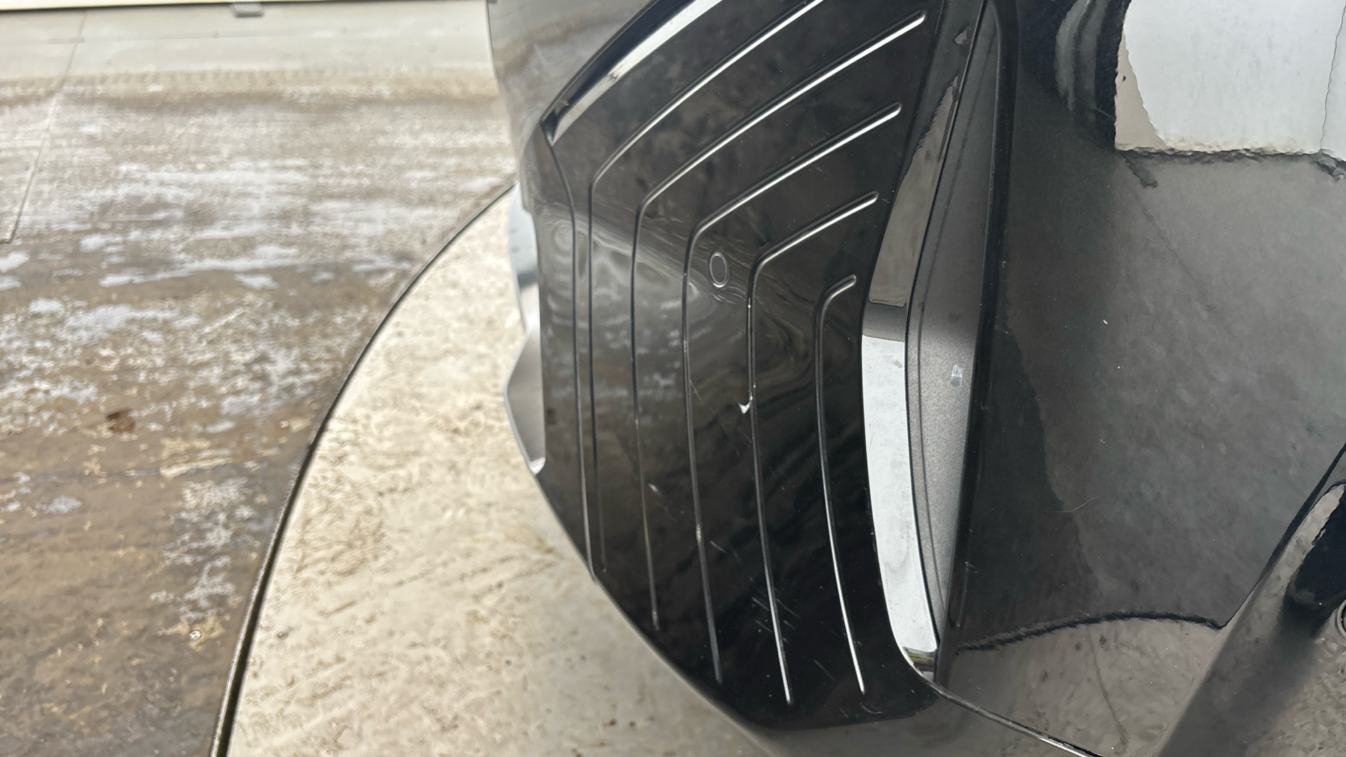 4027758 240kW xDrive40 M Sport Edition 76.6kWh 5dr Auto