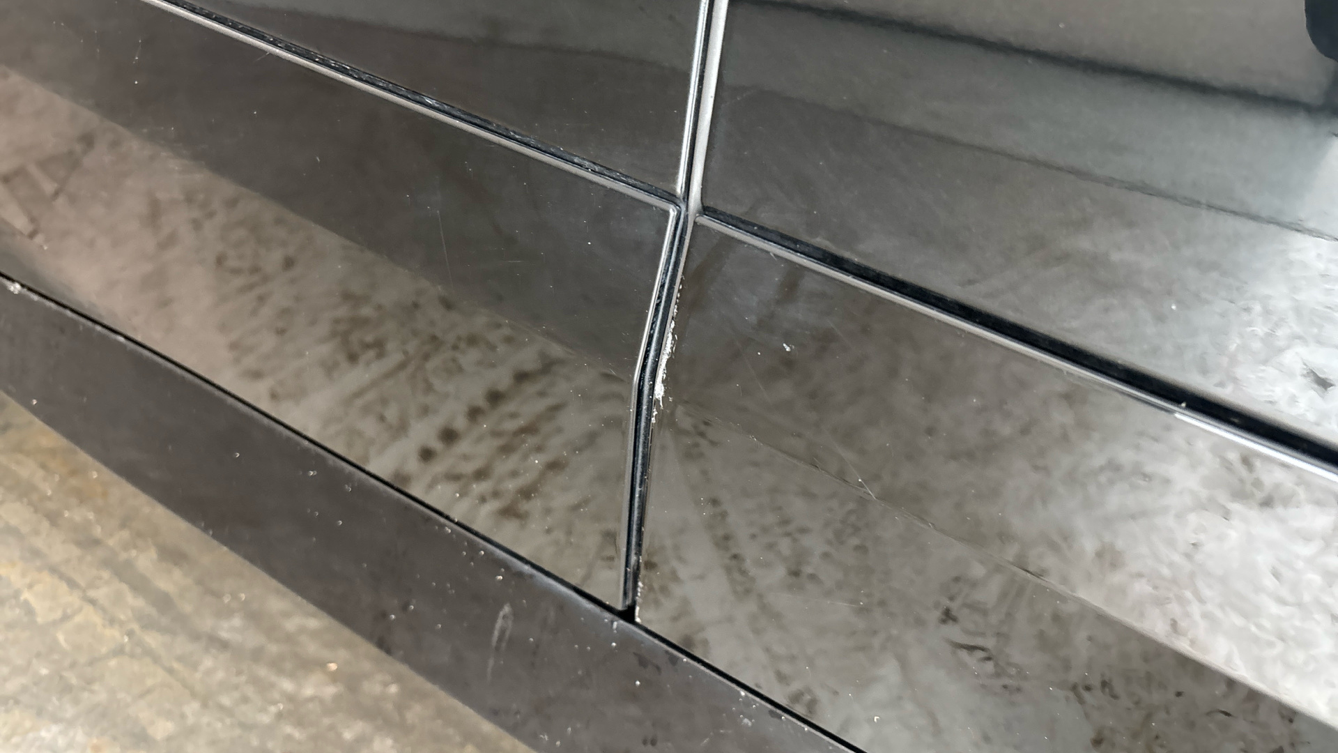 4027758 240kW xDrive40 M Sport Edition 76.6kWh 5dr Auto